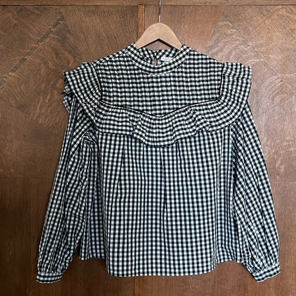 A New Day gingham pin-tuck yoke ruffle keyhole back la top